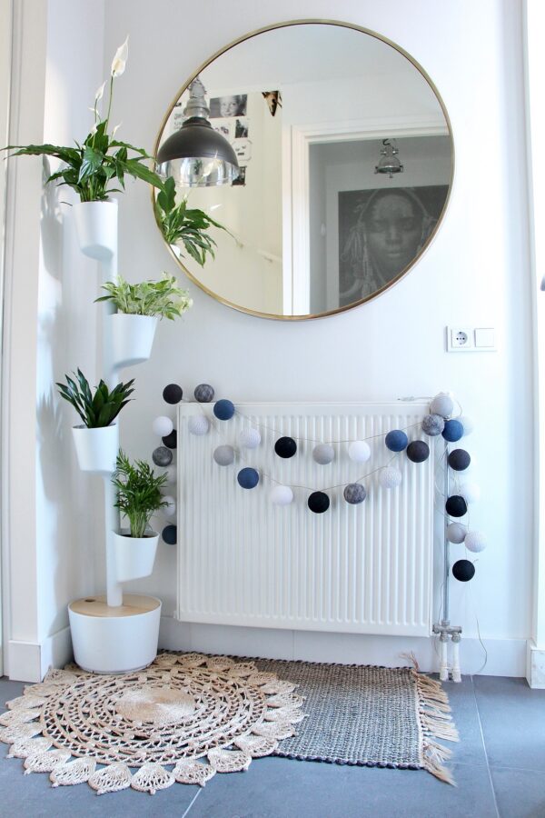 CitySens Vertical Planter – White 4 Pots with Wi-Fi Smart Watering Kit