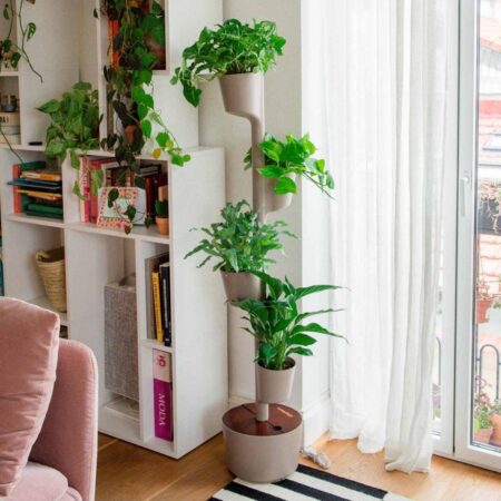 CitySens Vertical Planter – Pine Bark 4 Pots Manual Watering with Teak Wood Details - Image 3