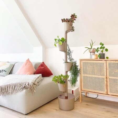 CitySens Vertical Planter – Pine Bark 4 Pots Manual Watering with Teak Wood Details - Image 5