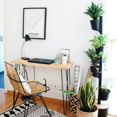 CitySens Vertical Planter – Black 4 Pots Manual Watering - Image 3