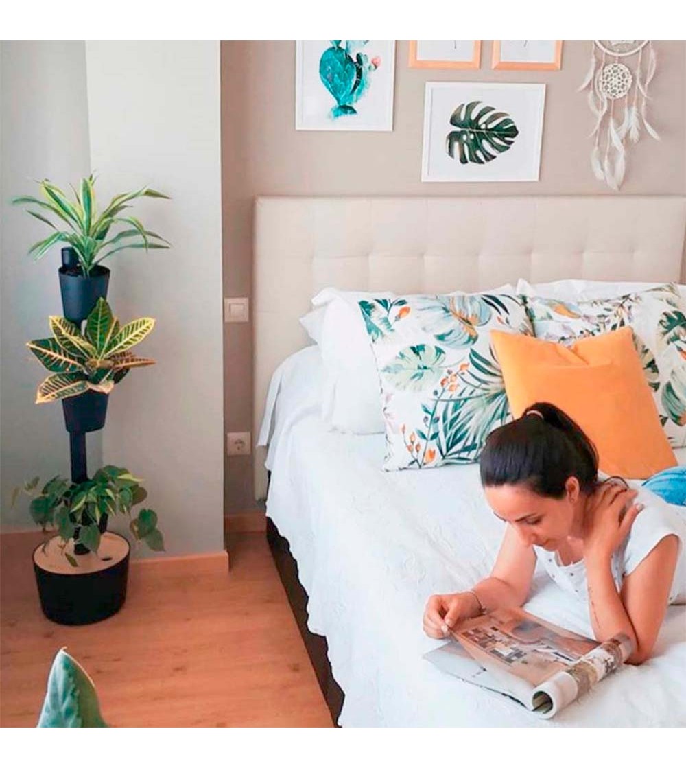 CitySens Vertical Planter – Black 3 Pots Manual Watering - Image 3